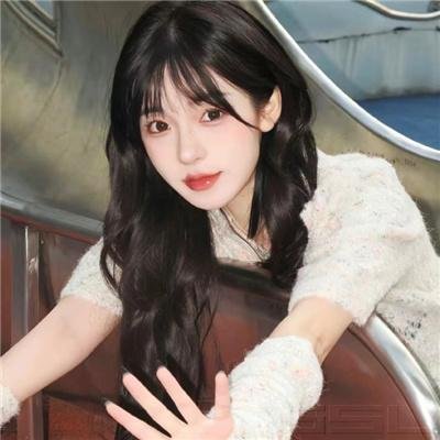 窗里的光